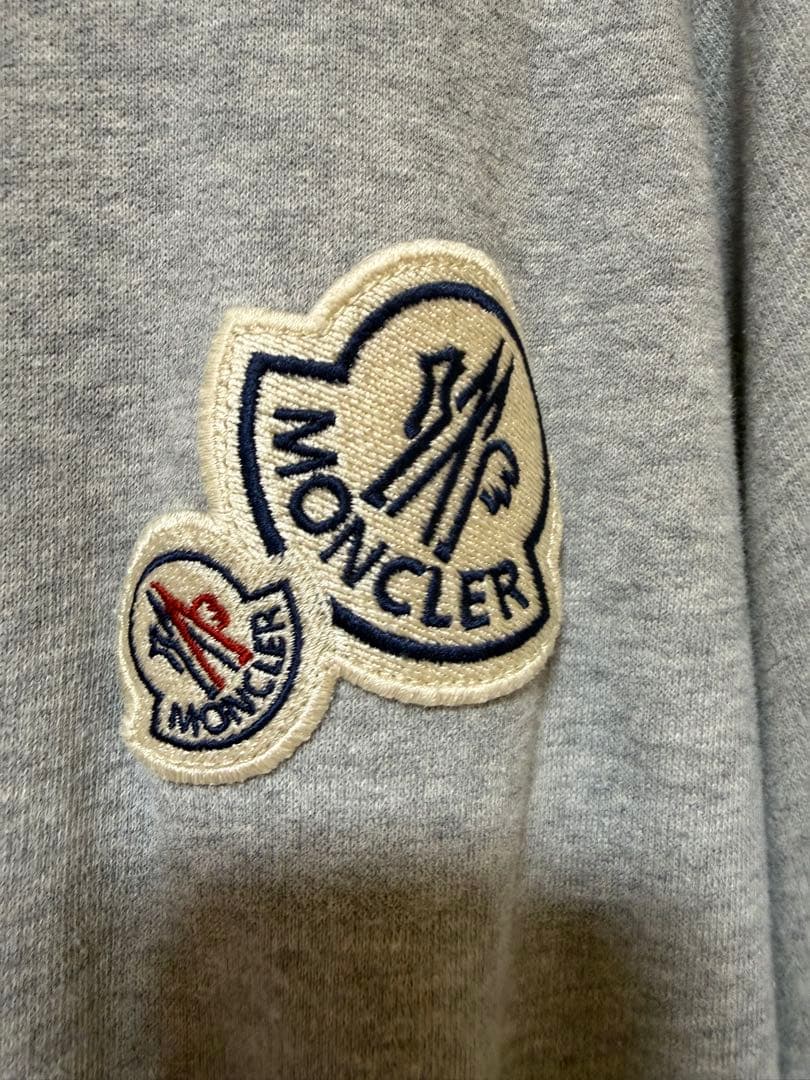 き*☆様 モンクレール MONCLER ジップアップパーカー