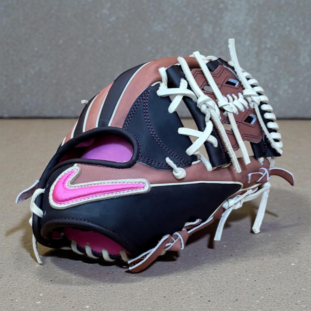 n*i様 【日本未発売】ナイキ 硬式野球グローブ