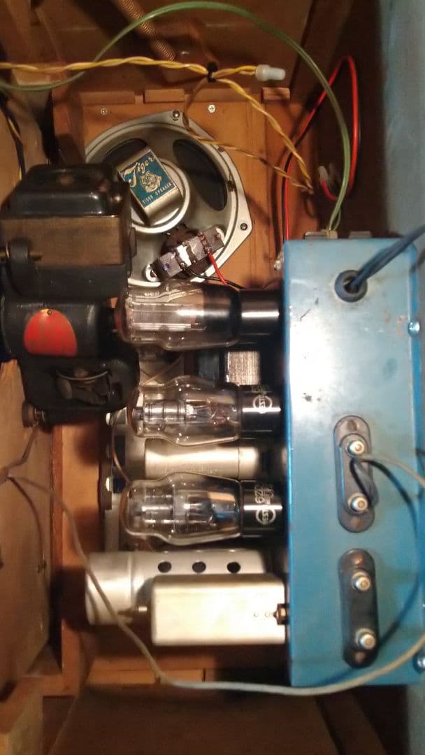 昭和レトロ真空管ラジオ　蓄音機　アンティーク　ジャンク