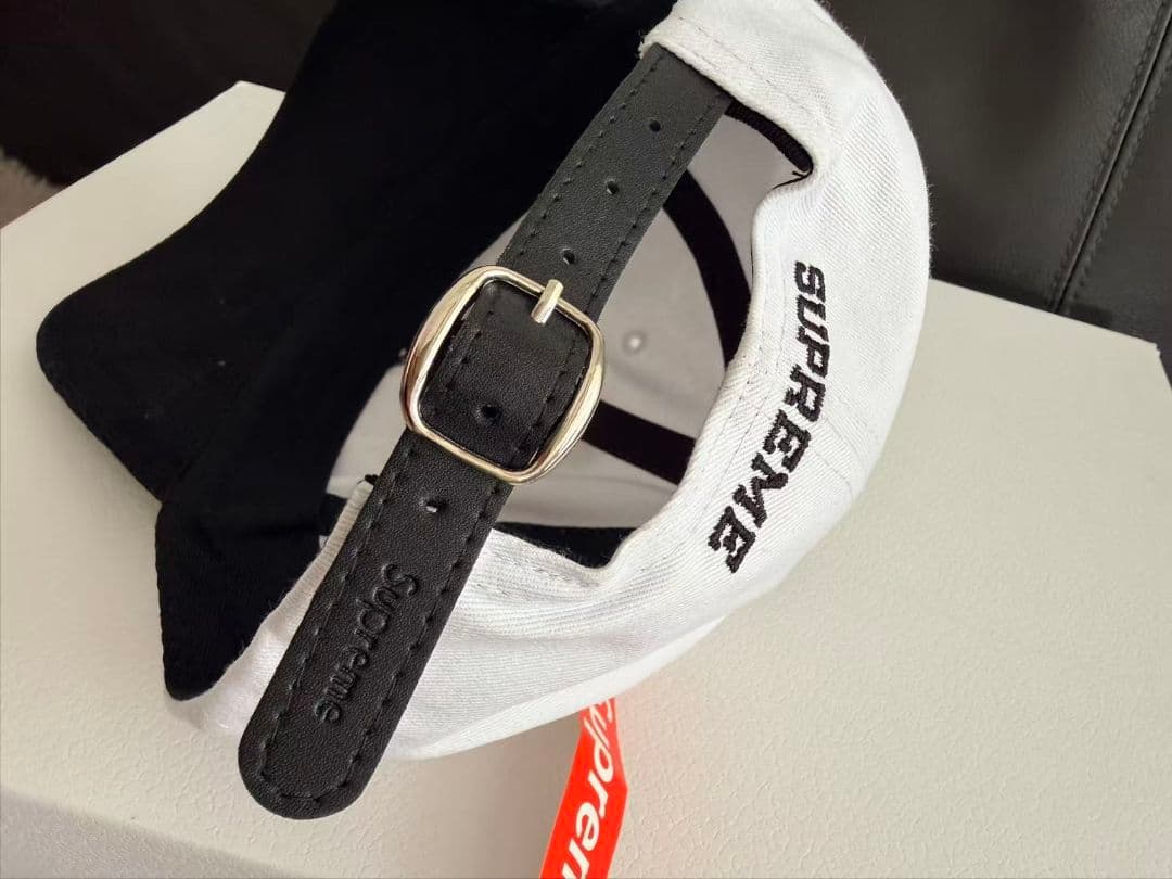 Supreme Sロゴ ベースボールキャップ