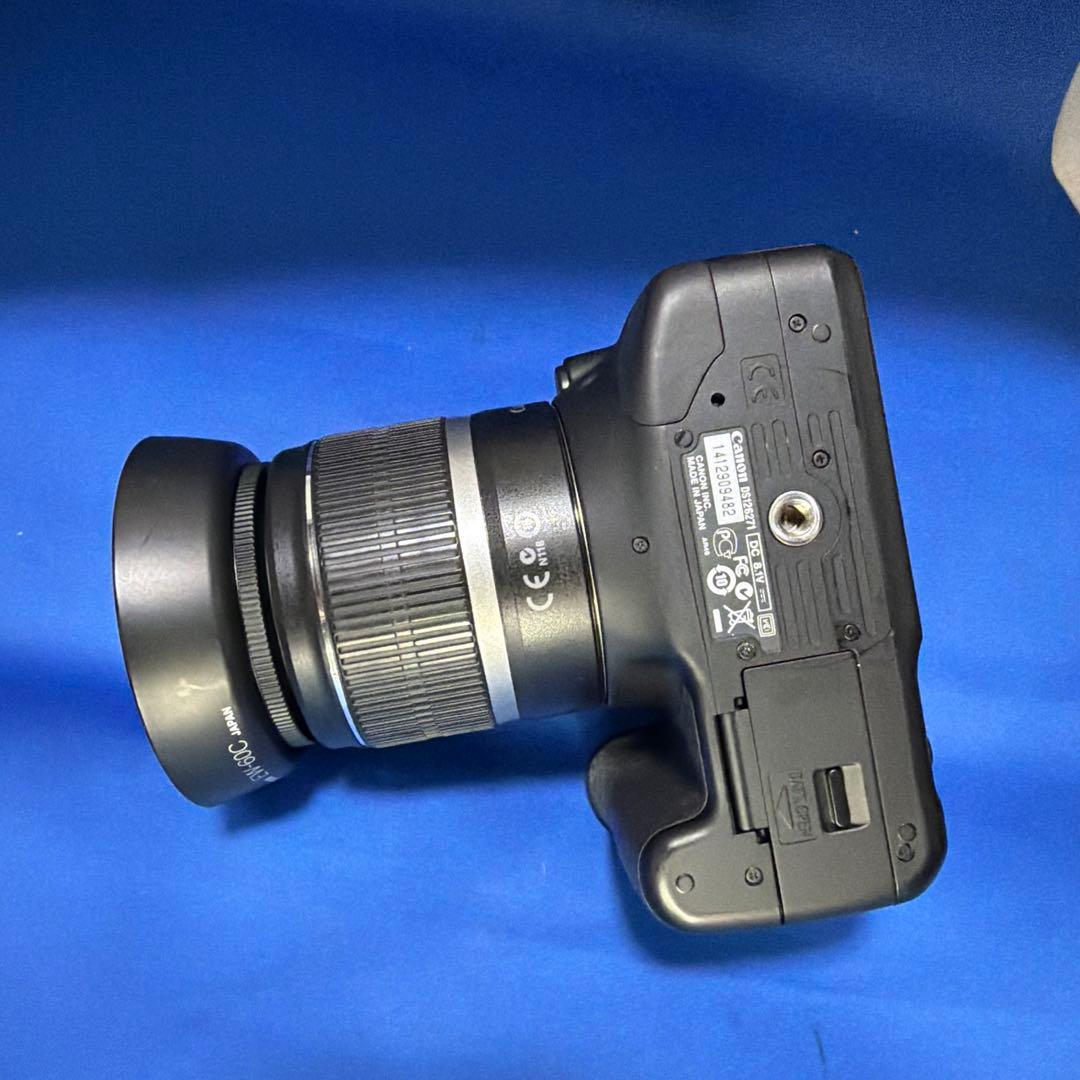 Canon EOS kiss X4一眼レフデジタルカメラ　18-55ｍｍレンズ付