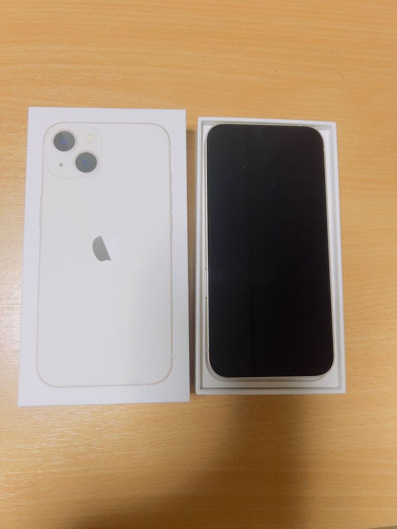 Apple iPhone 13 ホワイト