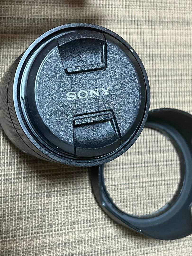 SONY 16-70mm F4 レンズフード付き