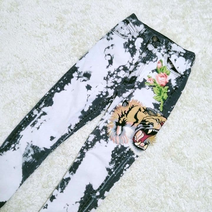 2072 美品 GUCCI ブリーチデニムパンツ ミケーレ期 タイガー 刺繍
