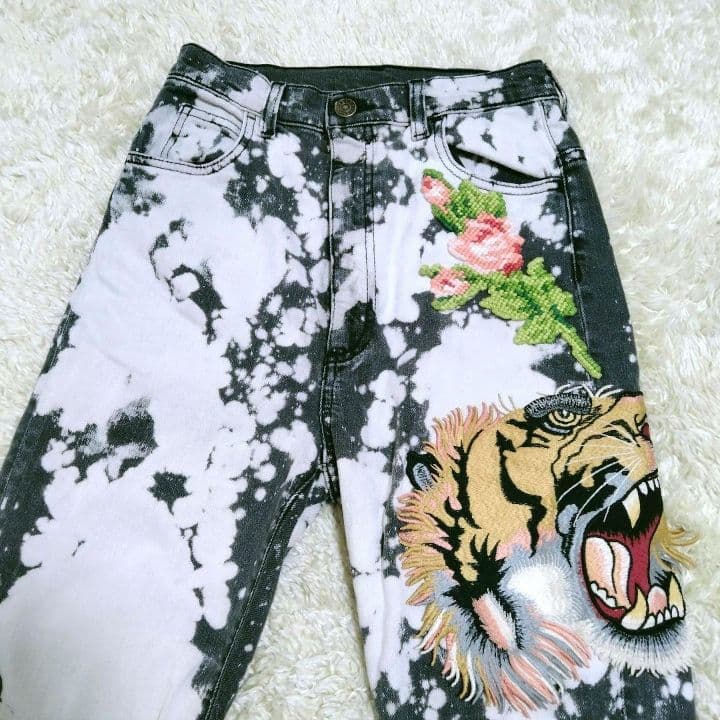 2072 美品 GUCCI ブリーチデニムパンツ ミケーレ期 タイガー 刺繍