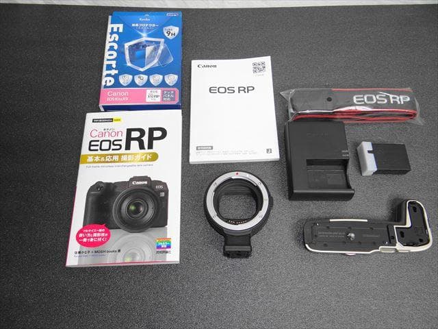 ★キャノン　EOS　RP　付属品多数　美品