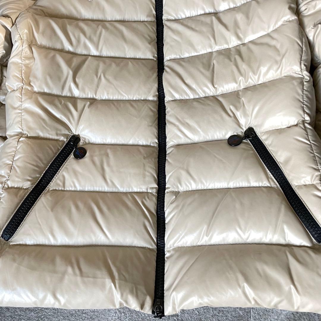 モンクレール　BADY ダウンジャケット　レディース　アイボリー系　2