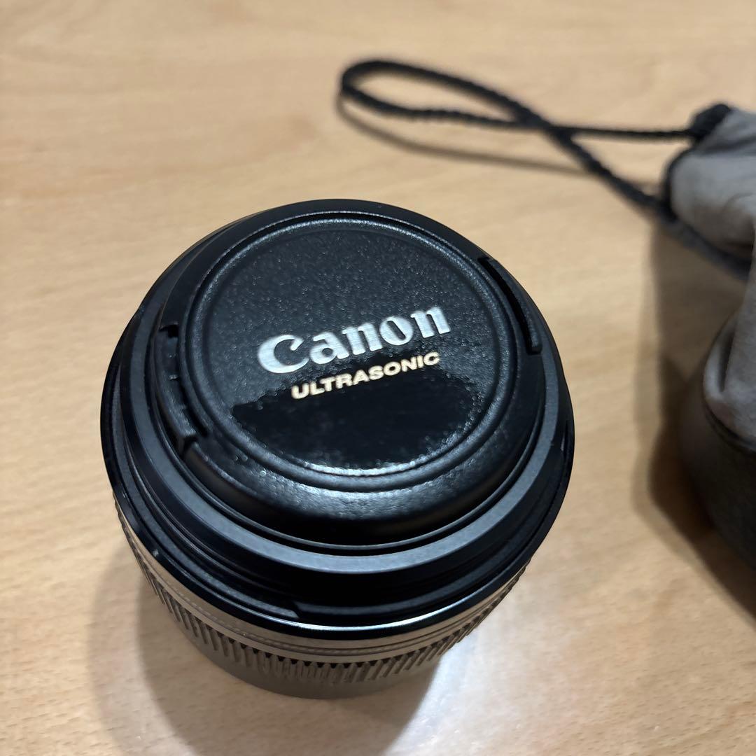 Canon EF-S 60mm f/2.8 マクロレンズ