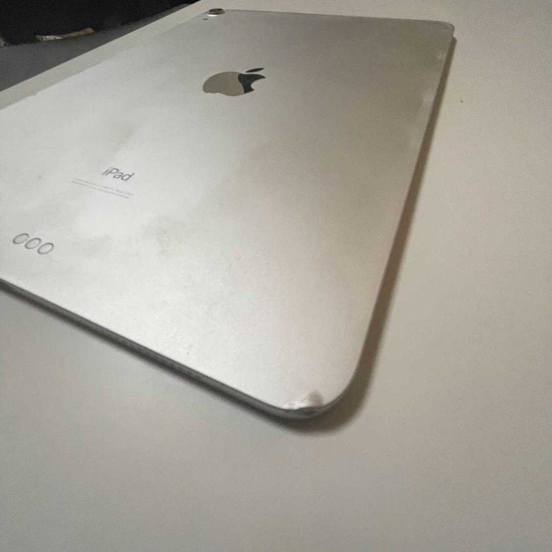 iPadPro11インチ第一世代256GB（画面割れ及びフレーム変形）