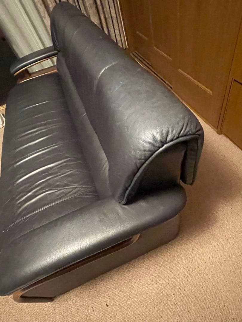 (送料込み)フジファニチア　ソファ3人掛け