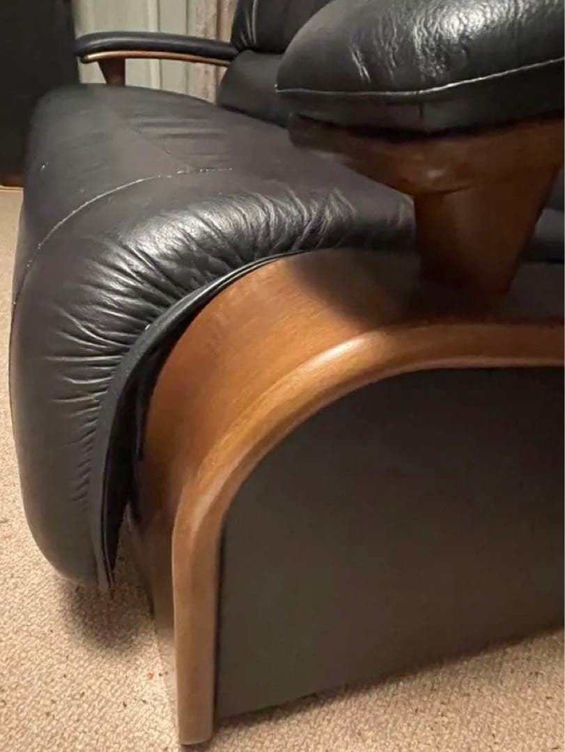 (送料込み)フジファニチア　ソファ3人掛け