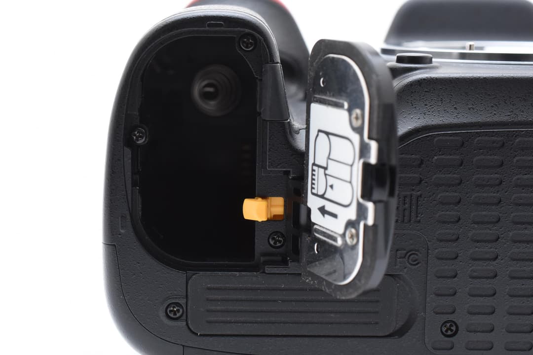 超美品 Nikon D7200 使用率16％ Wi-Fi搭載 ボディ #8550