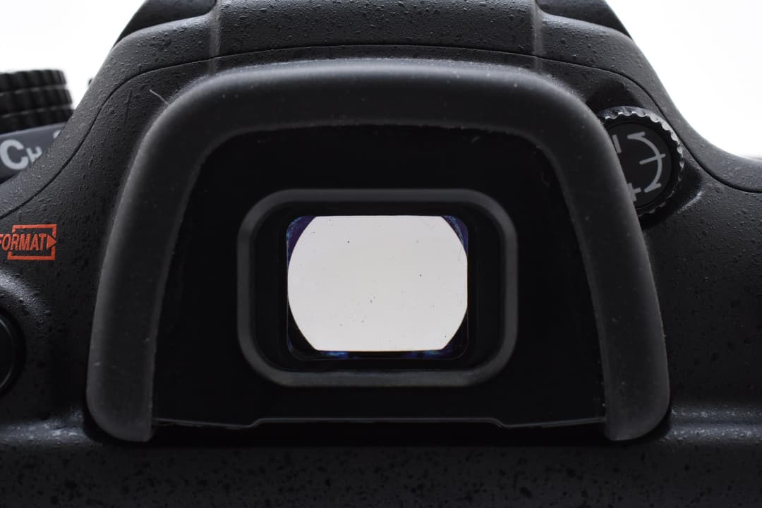 超美品 Nikon D7200 使用率16％ Wi-Fi搭載 ボディ #8550