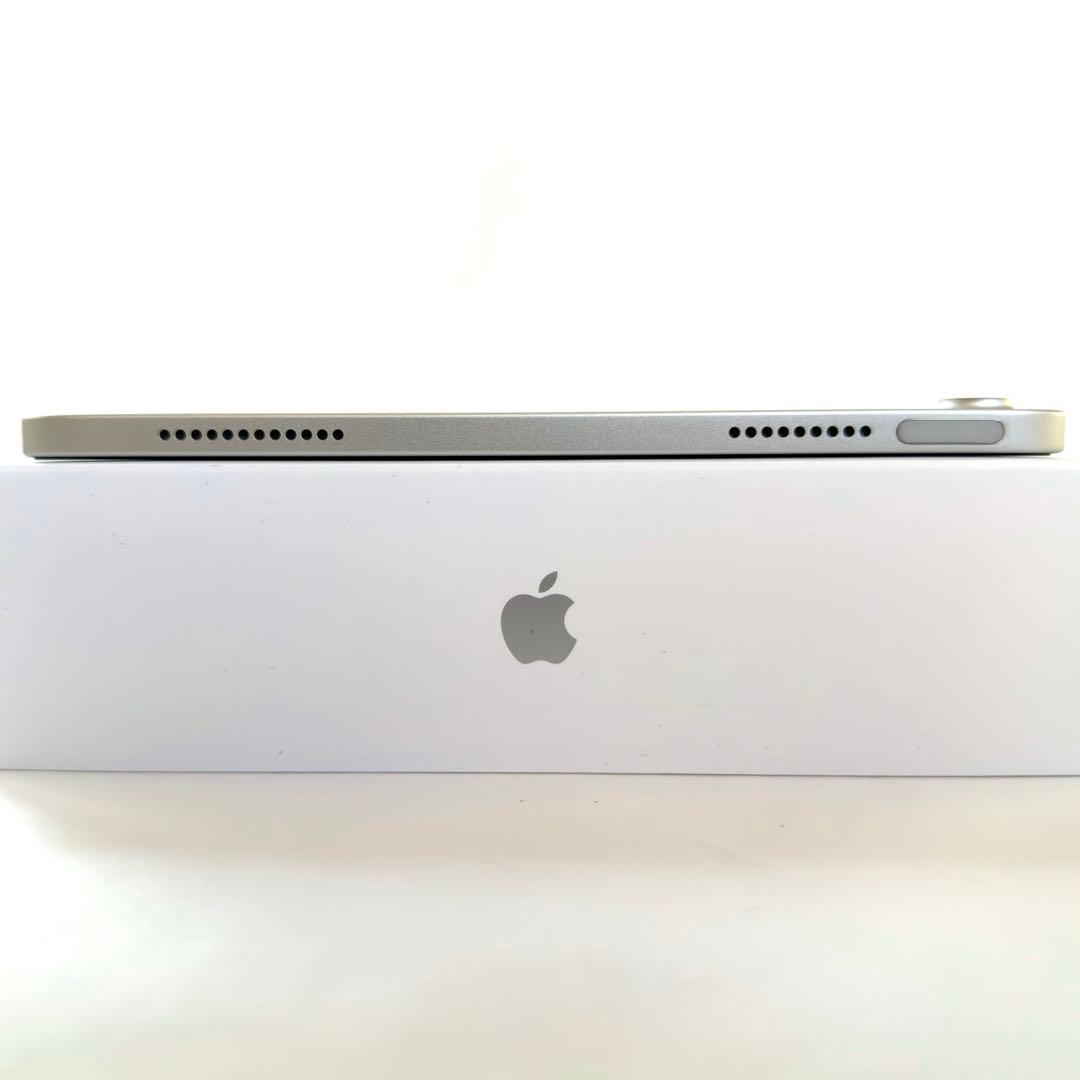 iPad 第11世代 A16 極美品 バッテリー100% 保証残あり