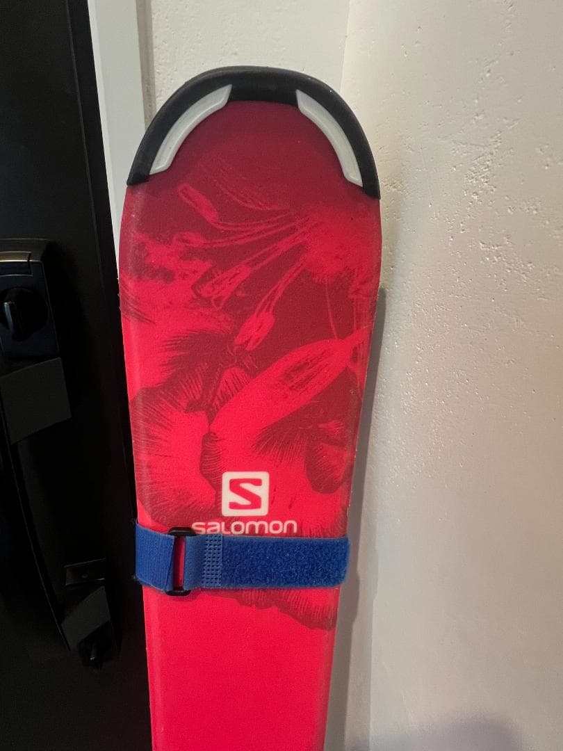 Salomon Lux ジュニア用スキー板 130cm＆NORDICAブーツ