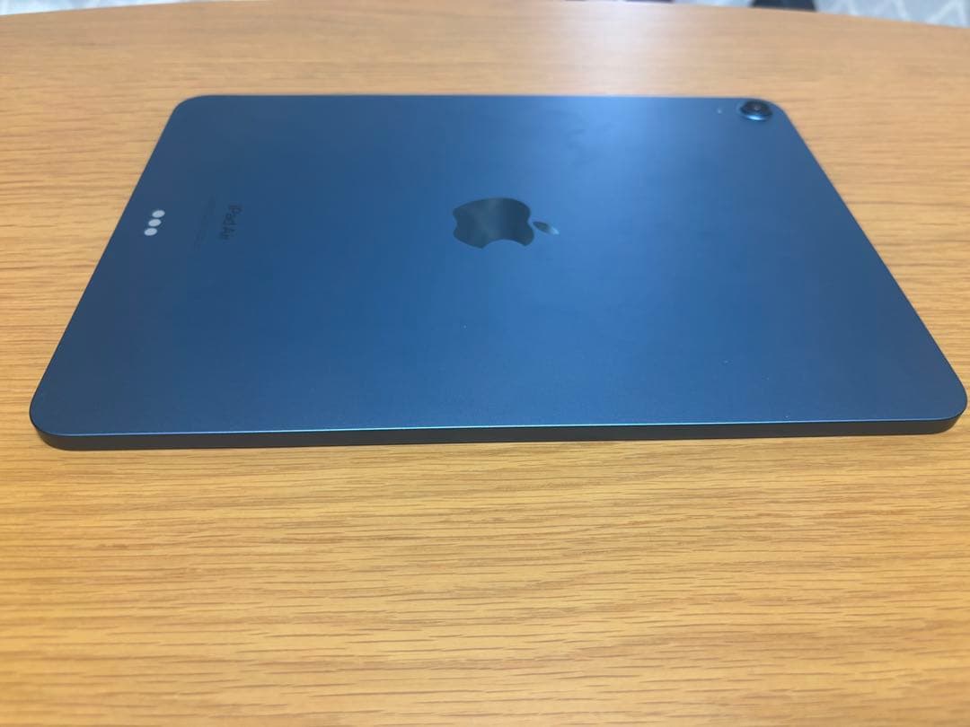 iPad Air (第5世代) ブルー　本体