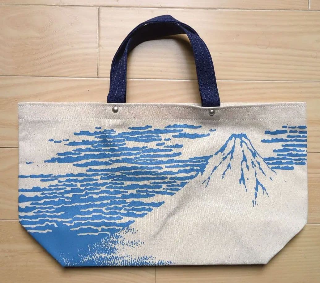 一澤信三郎帆布　トートバッグ「富嶽三十六景　凱風快晴」（葛飾北斎）