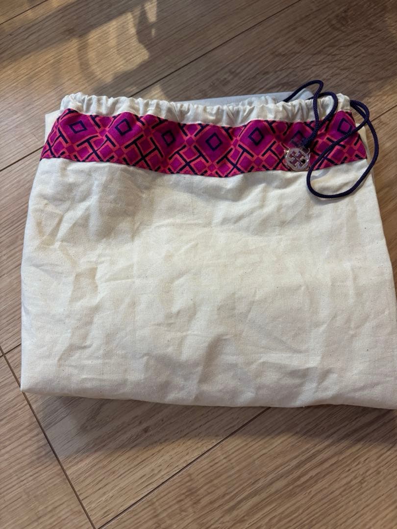 本日限定値下げ中です‼︎ 美品　トリーバーチ　レザーチェーンバック　ブラック