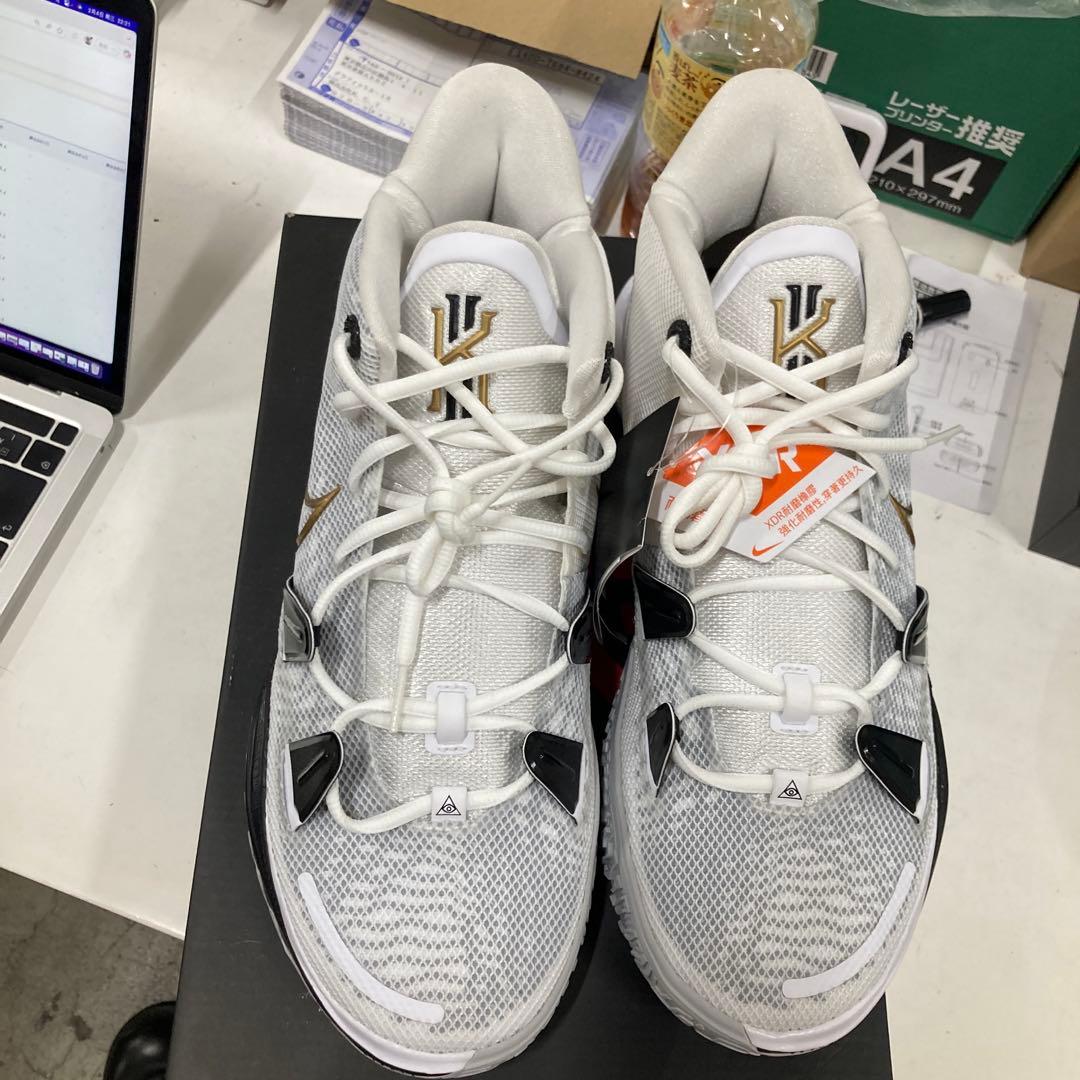 シューズ(男性用) INKE CQ9327-101