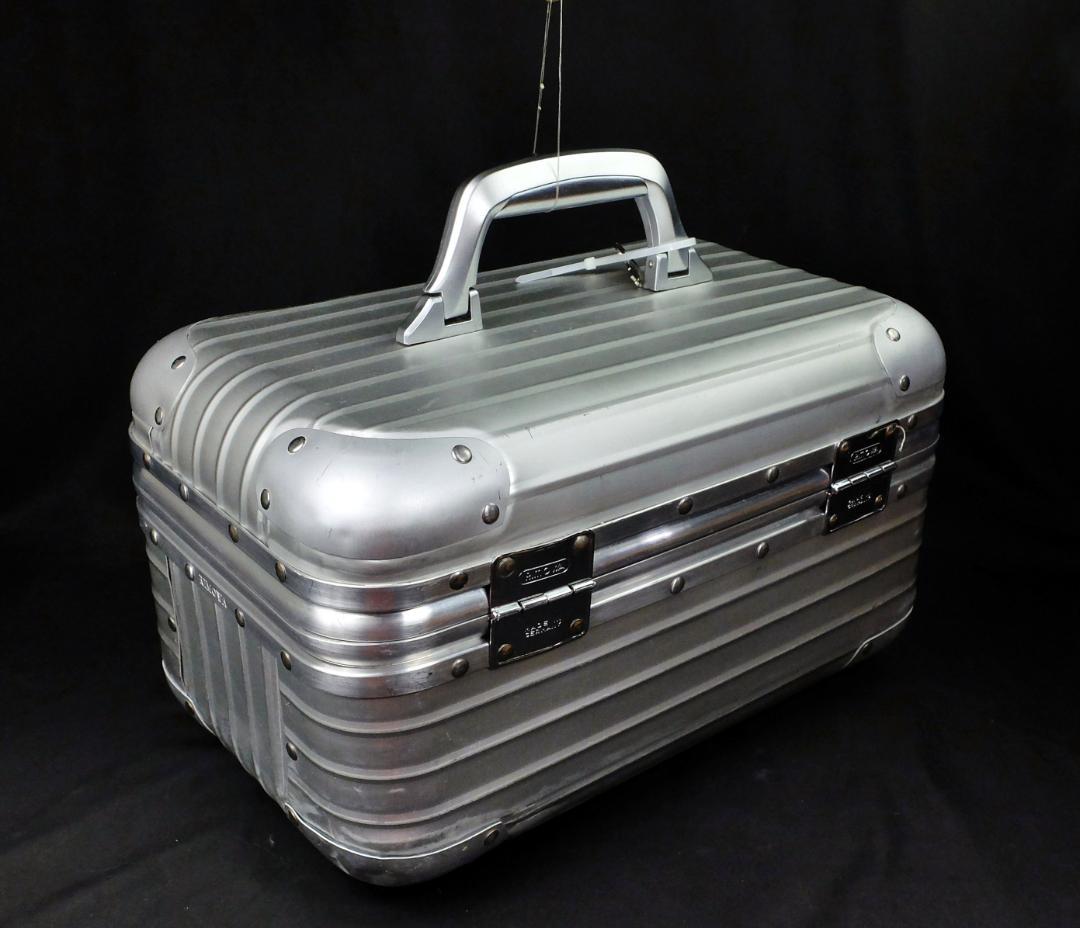 リモワ　982.73 旧盤『TOPAS/トパーズ』ビューティケース 19L 鍵付