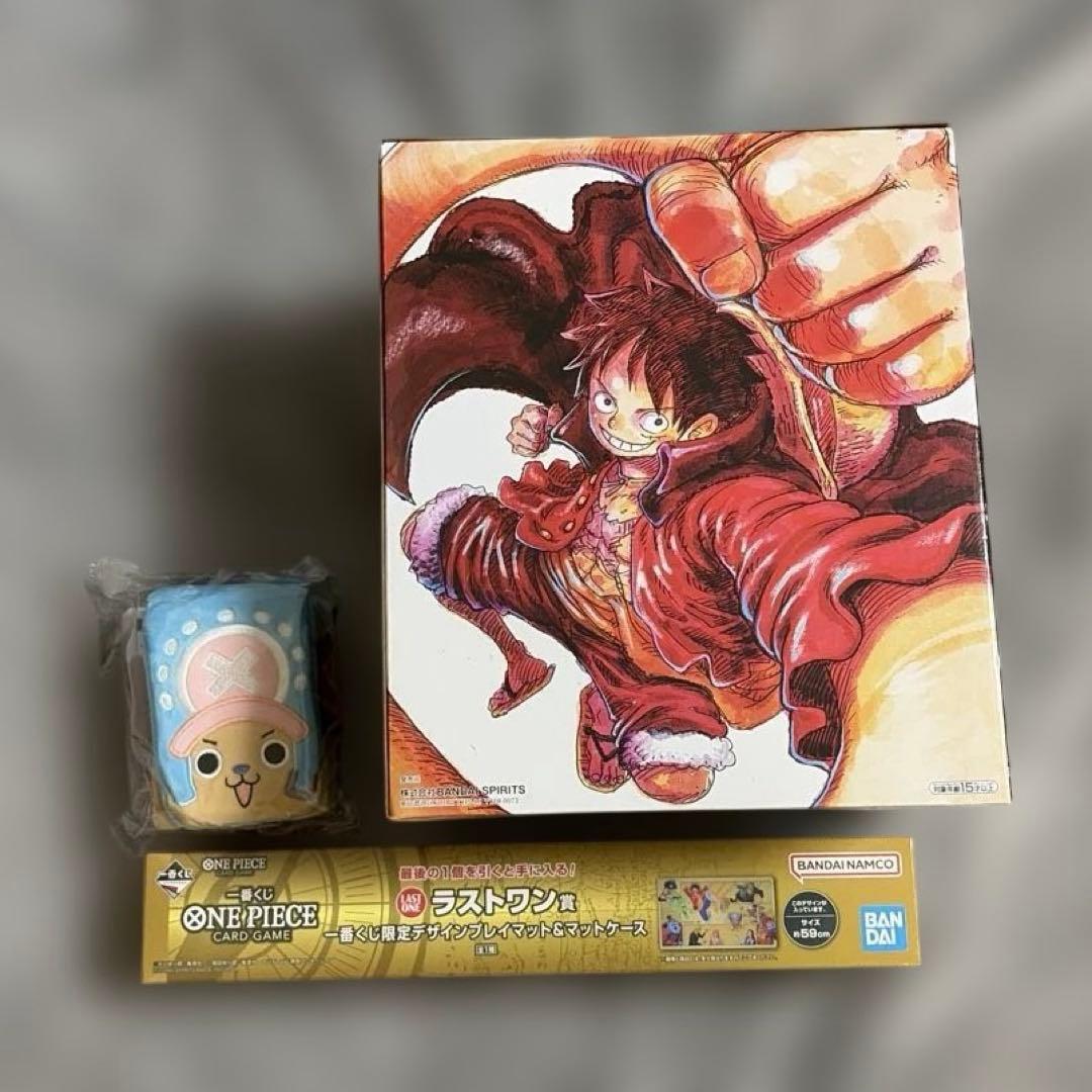 ワンピース 一番くじ ラストワン賞 プレイマット　フィギュア　ケース