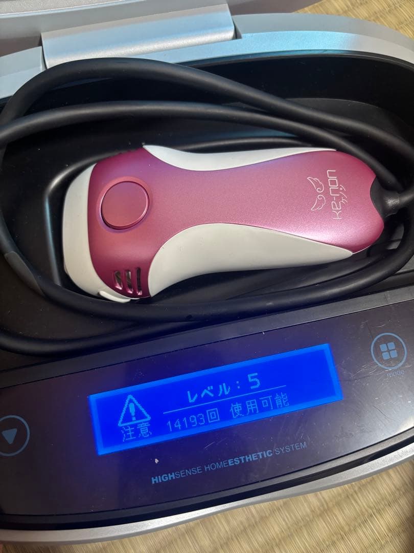 最終値下げ！KE-NON ケノン 光美容器 脱毛器 眉毛脱毛器、カートリッジ付き