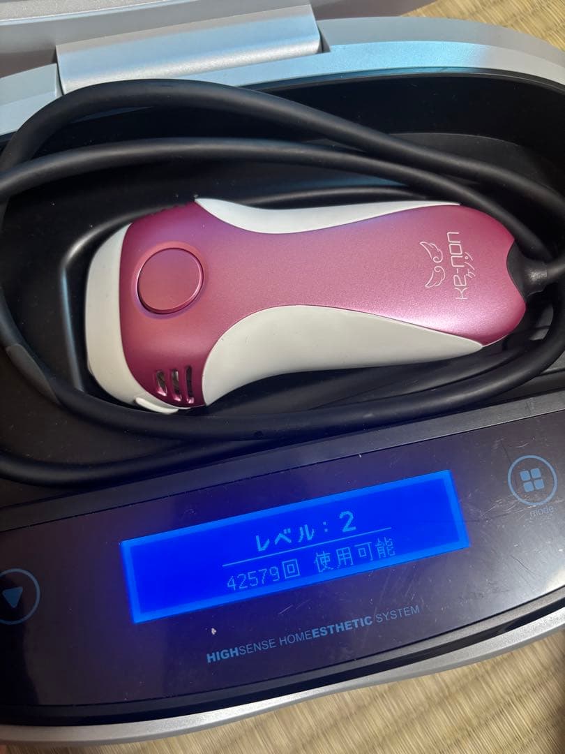 最終値下げ！KE-NON ケノン 光美容器 脱毛器 眉毛脱毛器、カートリッジ付き