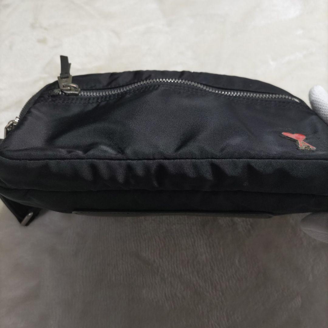 ami ボディーバッグ　ブラック