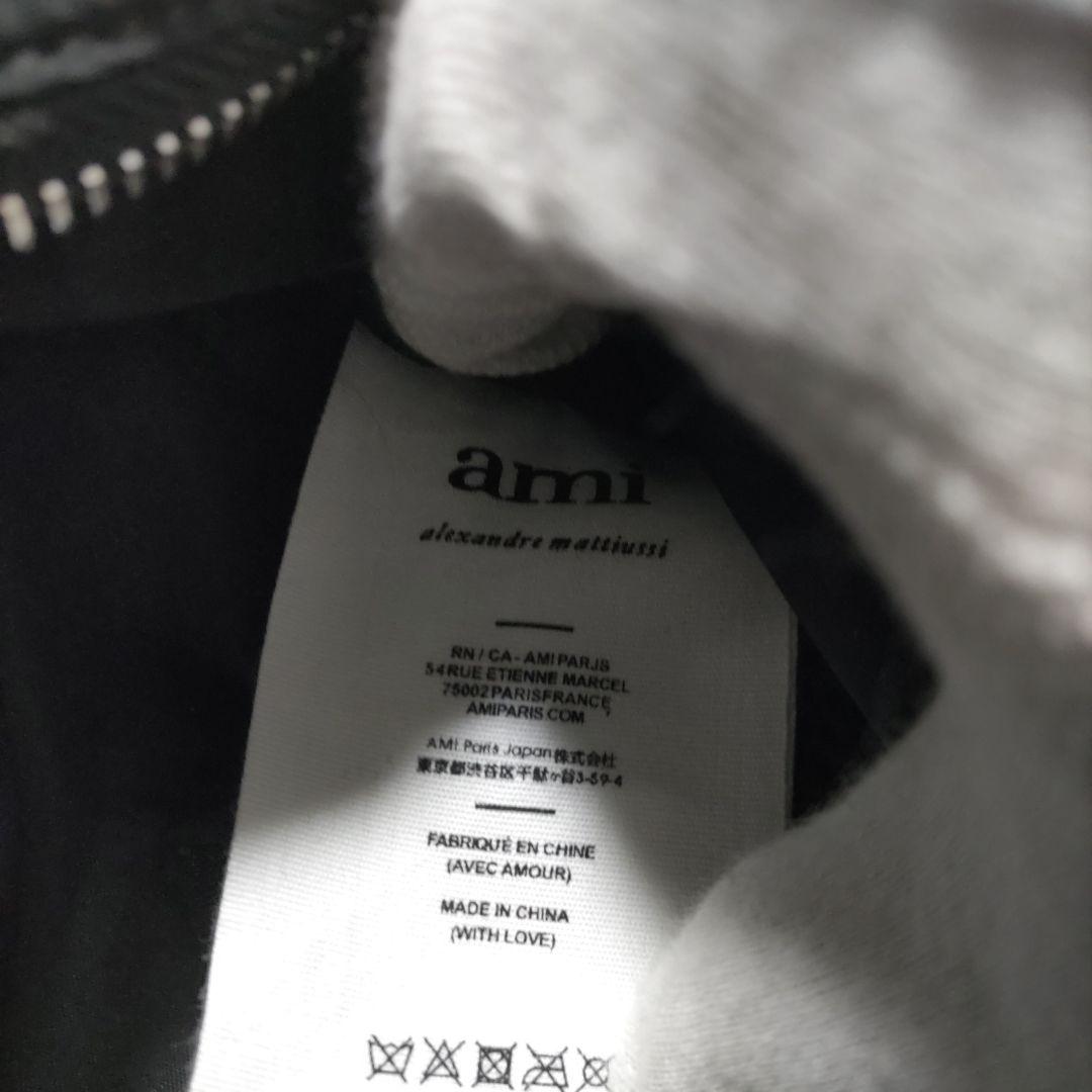 ami ボディーバッグ　ブラック