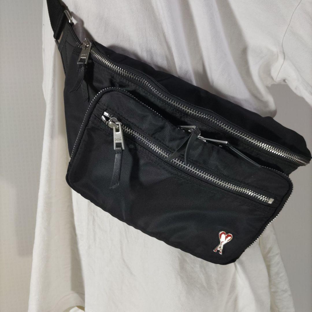 ami ボディーバッグ　ブラック