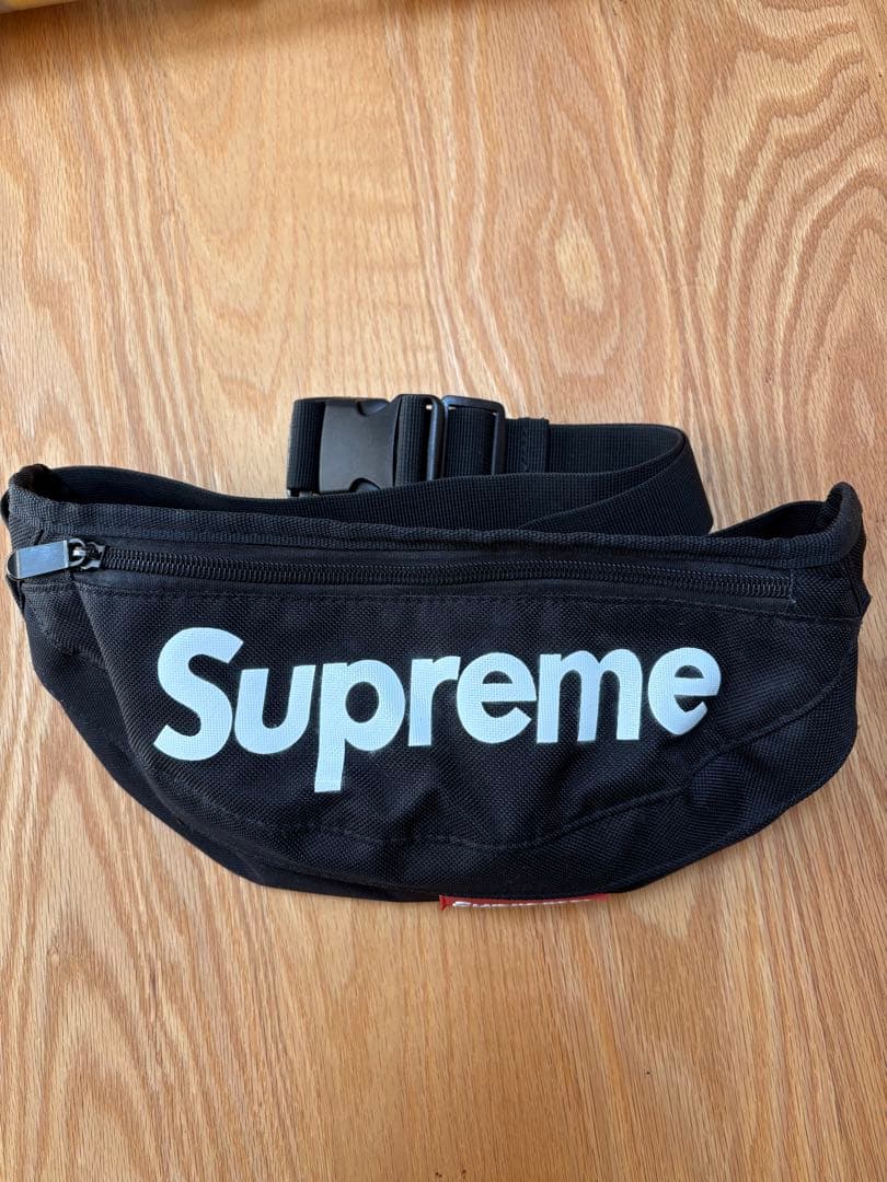 Supreme ブラック ウエストポーチ