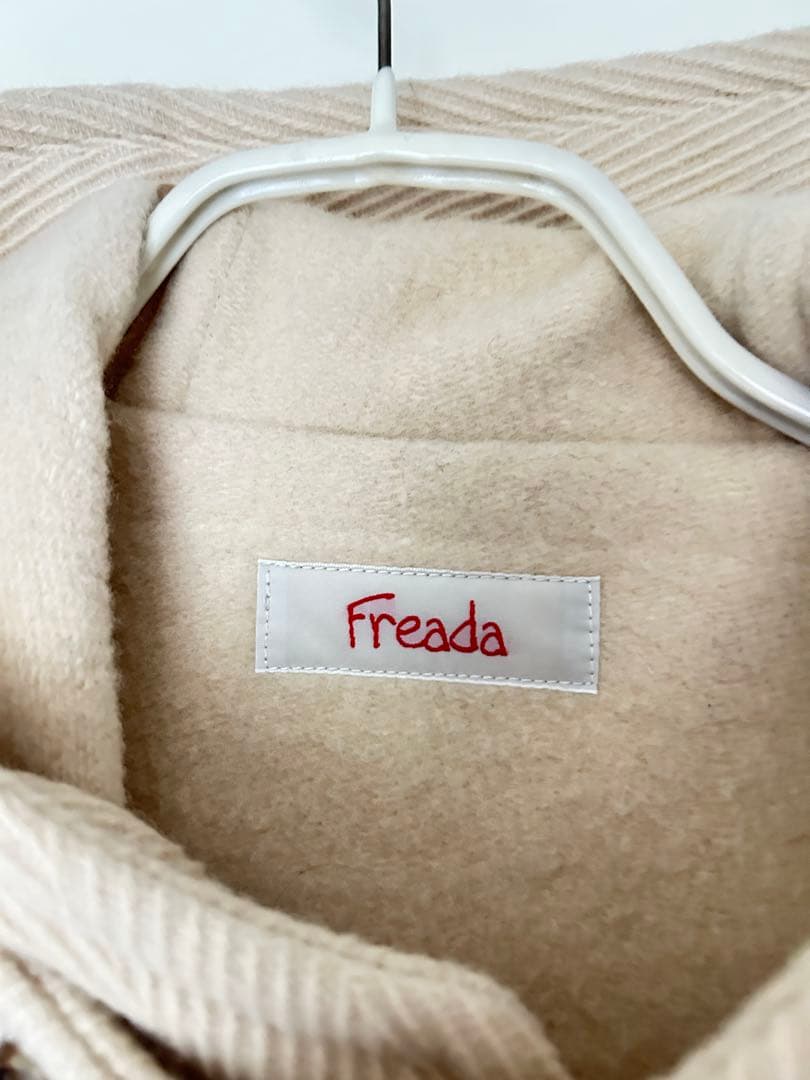 Freada フリーダ　ダッフルコート