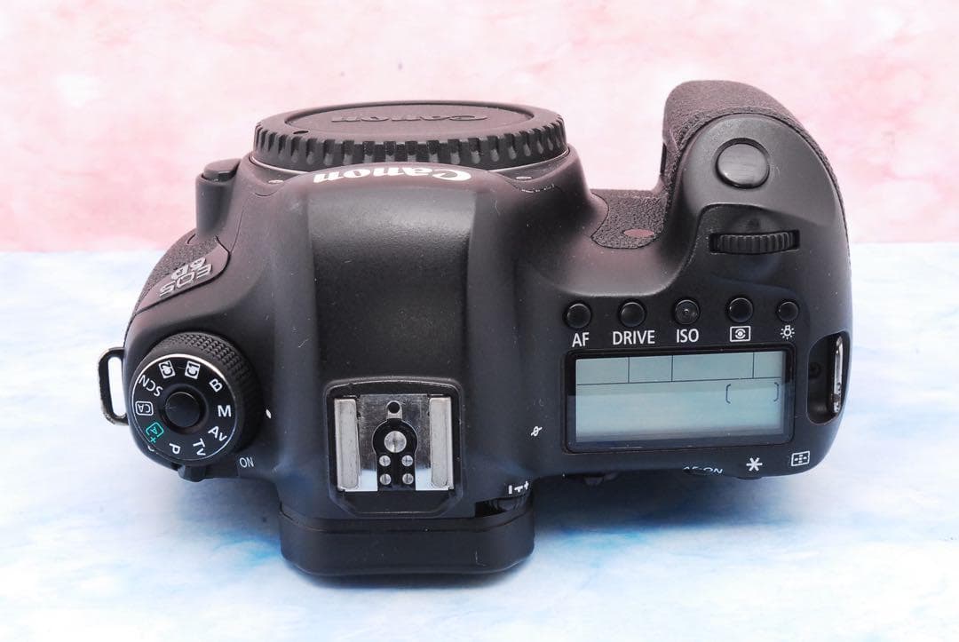 Canon EOS 6D★コスパ◎フルサイズ★一眼レフカメラ★Wi-Fi