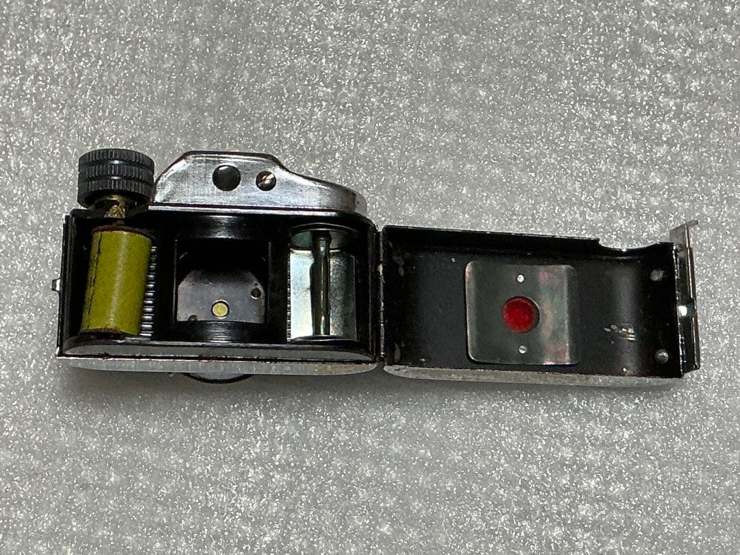 ミゼットカメラ／ASTRA。明星社【新品・未使用品　解読書付き】。