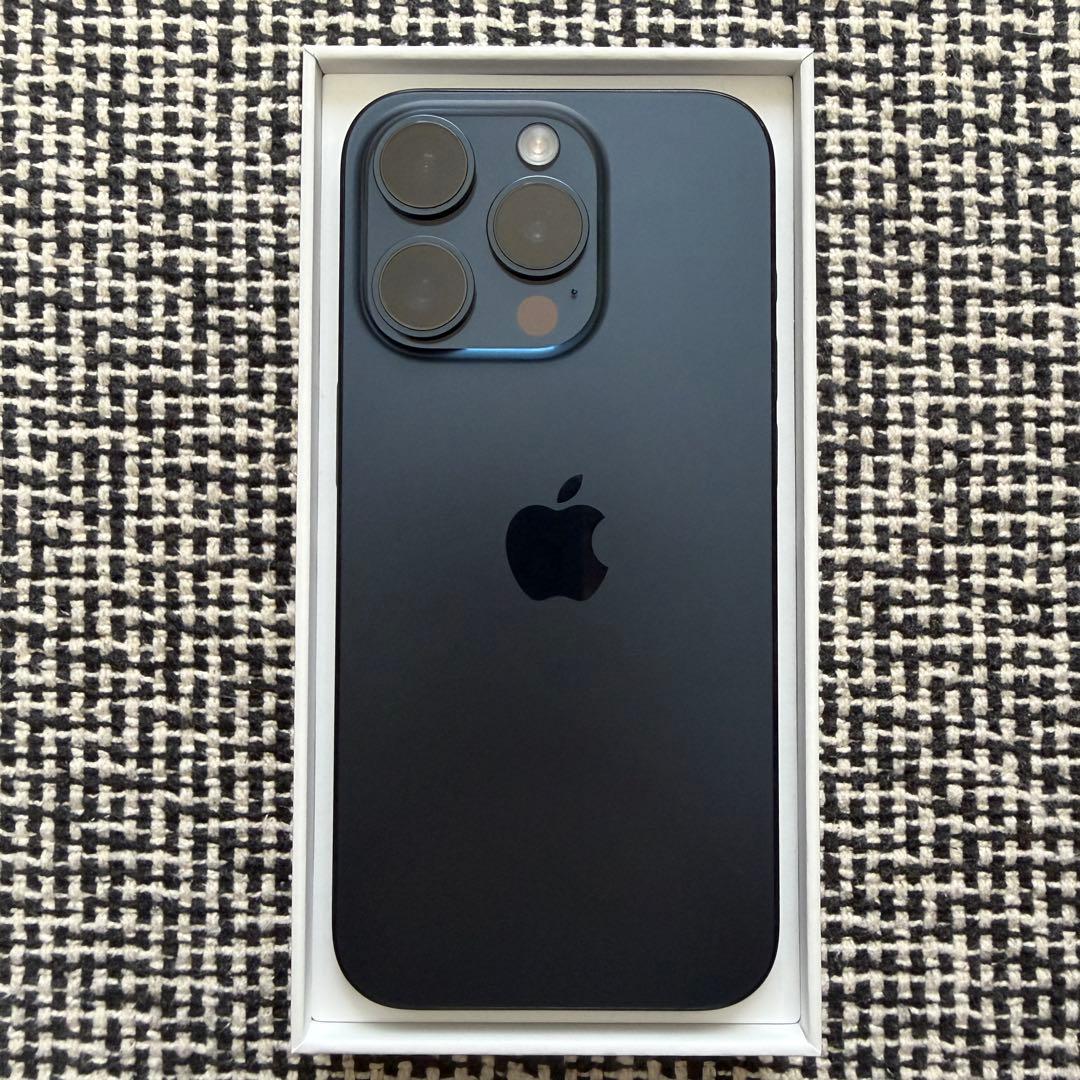Apple iPhone 15 Pro 256GB 本体