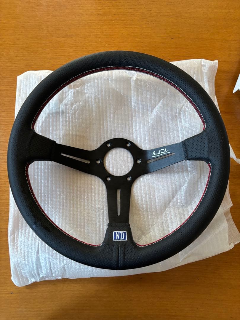 NARDI ステアリングホイール 黒