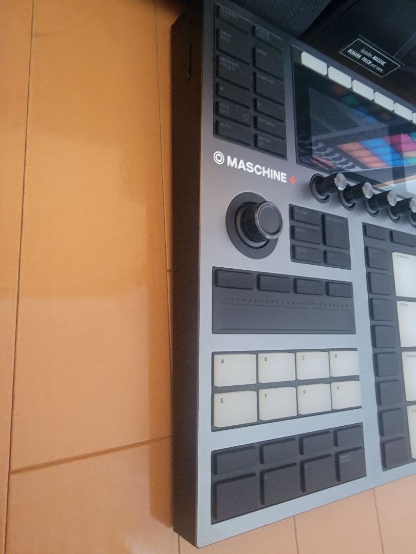DJ機材 Native Instruments MASCHINE+