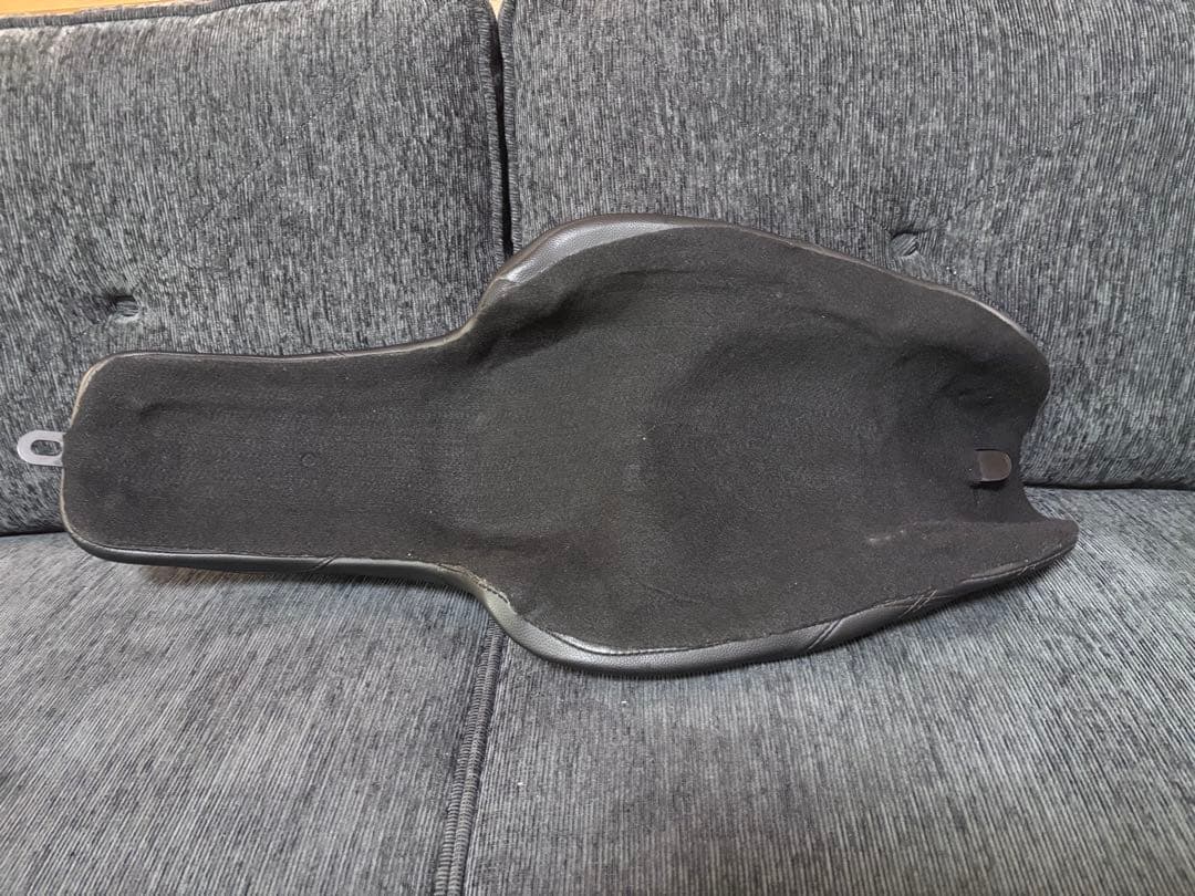 スポーツスターシートWhiplashSLIPSTREAM SEAT