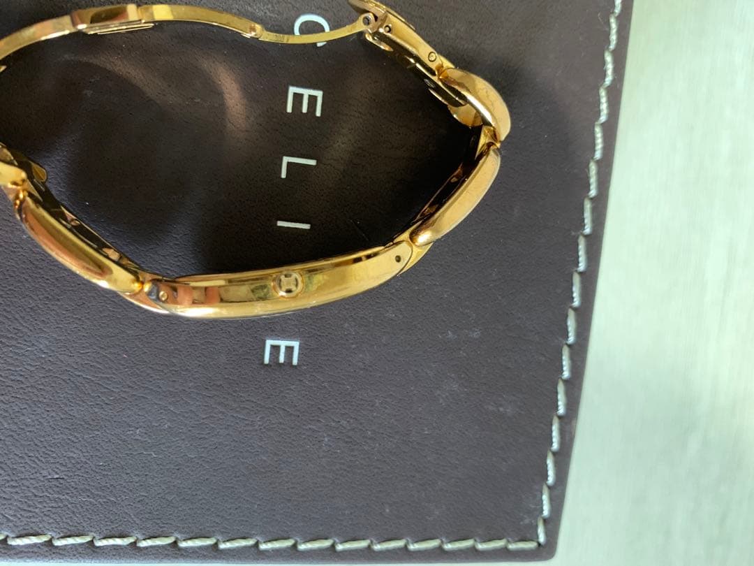 CELINE ピンクゴールドチェーンブレスレット時計