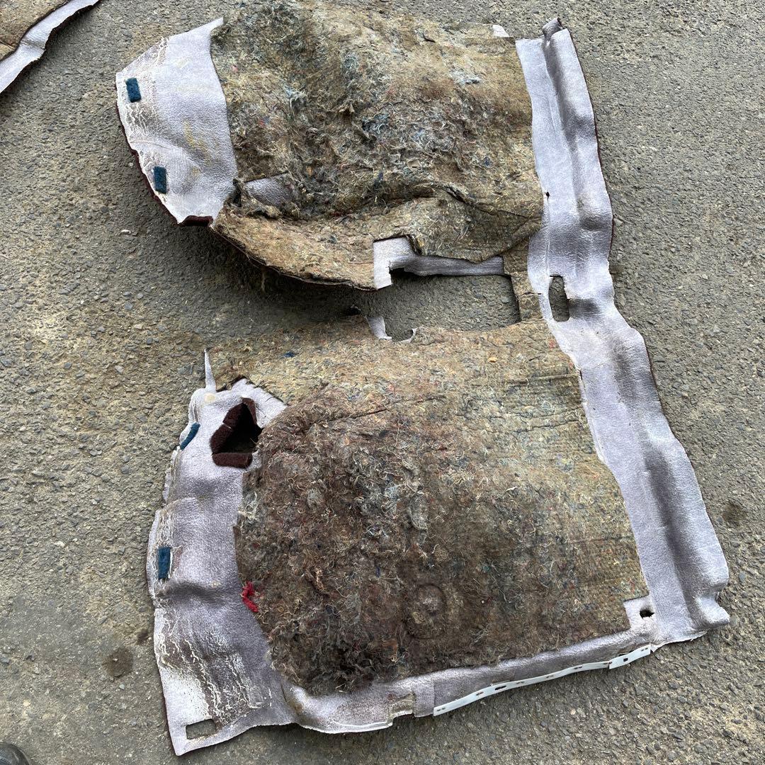 T*T様 AE86 フロアマット　レビン　トレノ