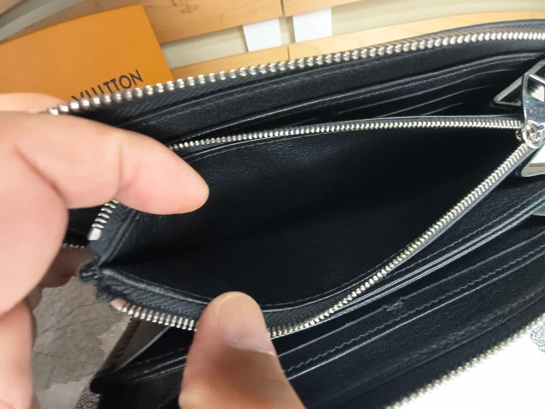 ヴィトン モノグラム エキゾチック パイソン 長財布 N96955