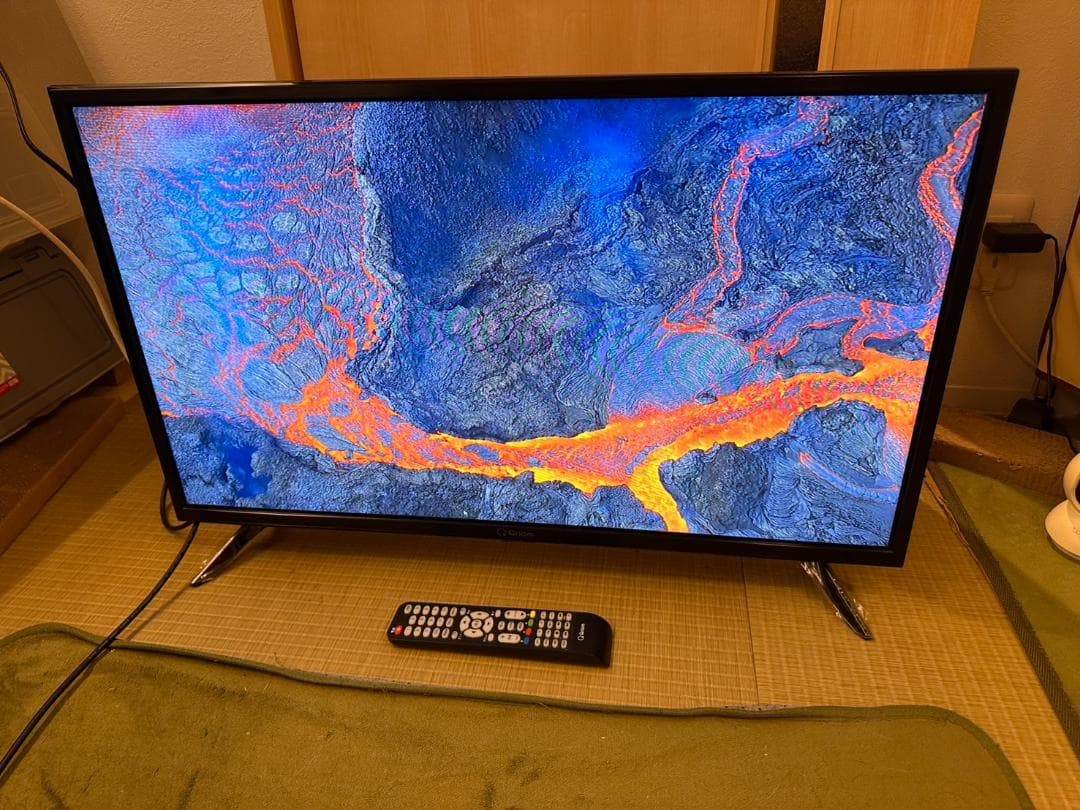 山善　ヤマゼン　32型 テレビ　QRT-32W2K　2022年製　映り綺麗美品！