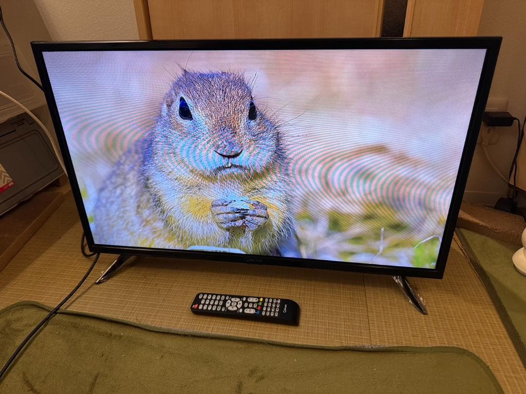 山善　ヤマゼン　32型 テレビ　QRT-32W2K　2022年製　映り綺麗美品！
