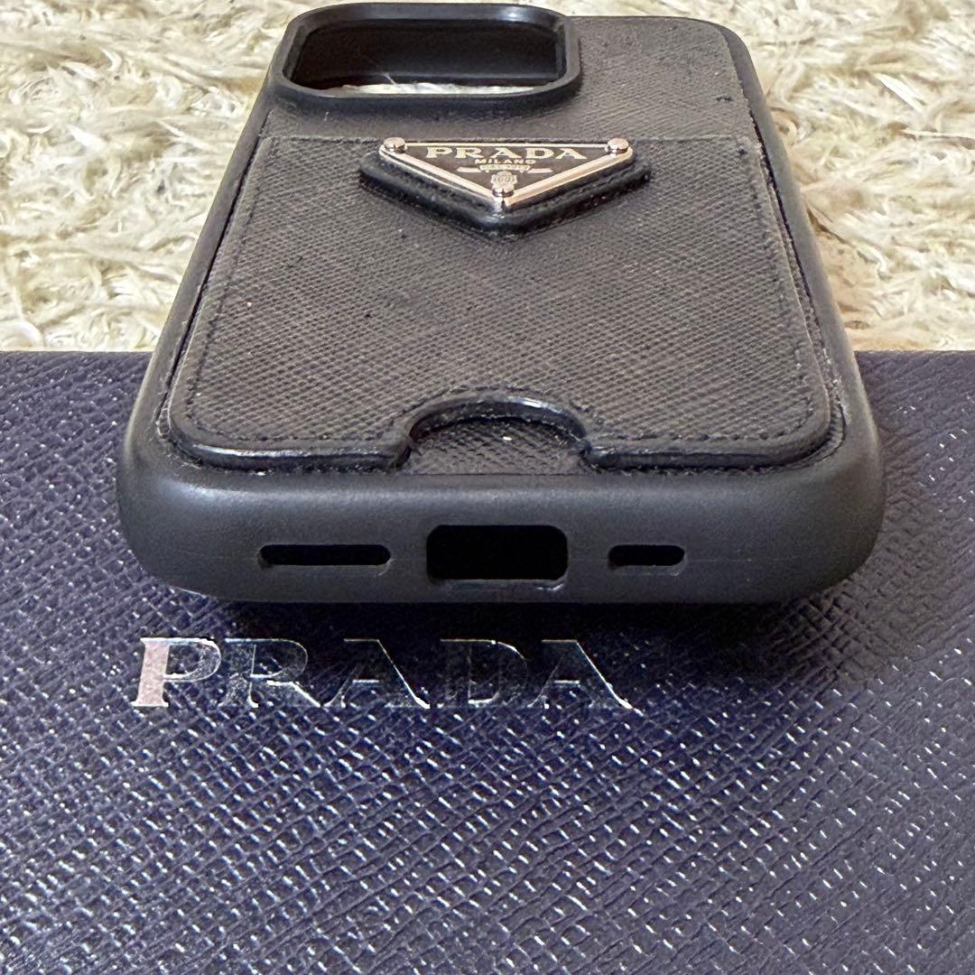 ☆良品☆PRADA プラダ　iPhoneケース　サフィアーノ　三角ロゴ　ブラック