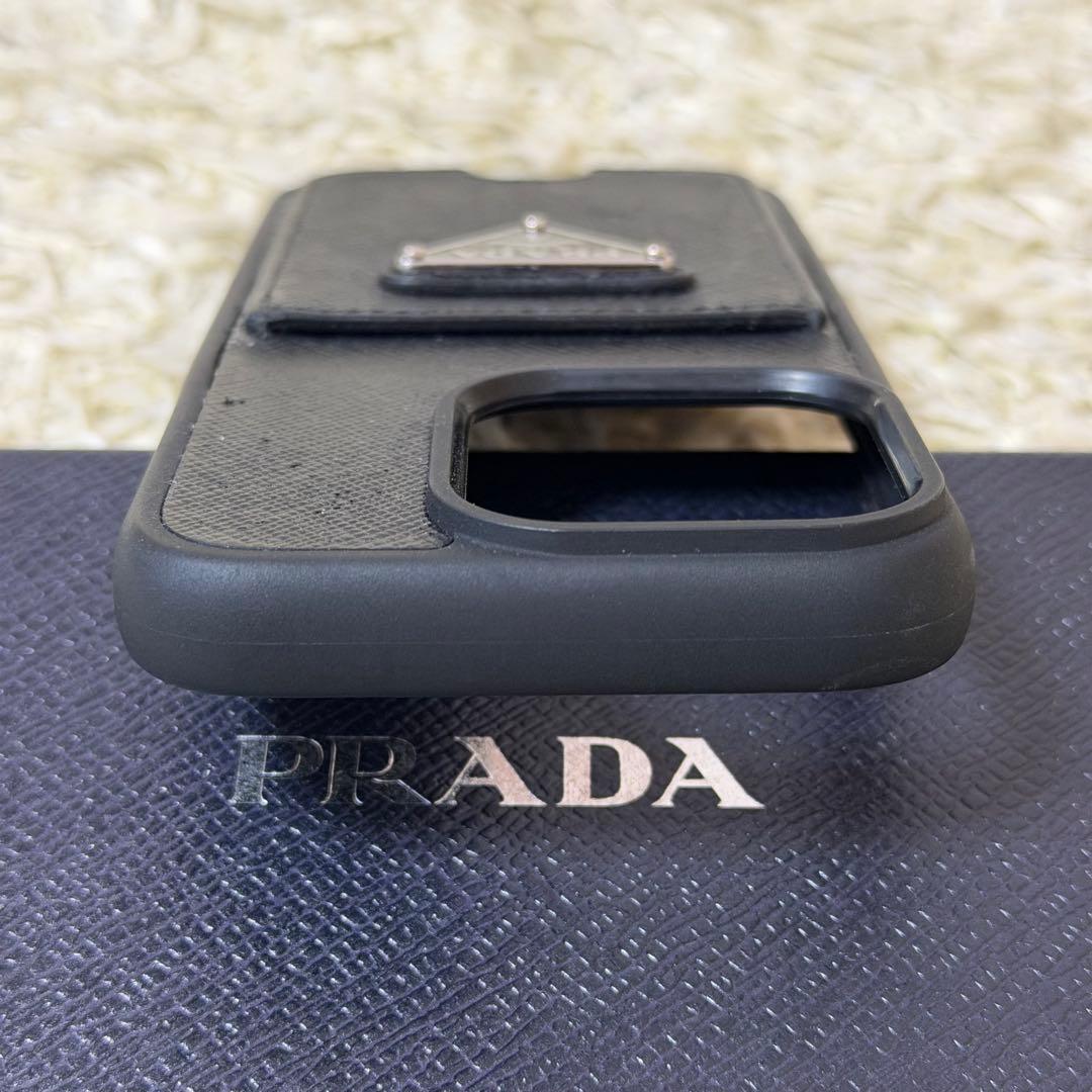 ☆良品☆PRADA プラダ　iPhoneケース　サフィアーノ　三角ロゴ　ブラック