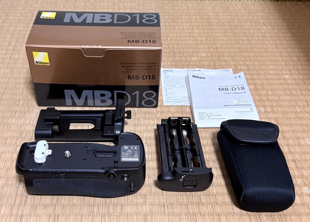 ほぼ新品 ニコン D850用 マルチパワーバッテリーパック MB-D18