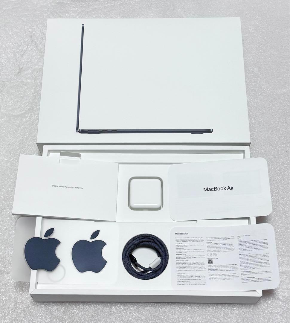 極美品　バッテリー99%　MacBook Air M2 8GB 512GB