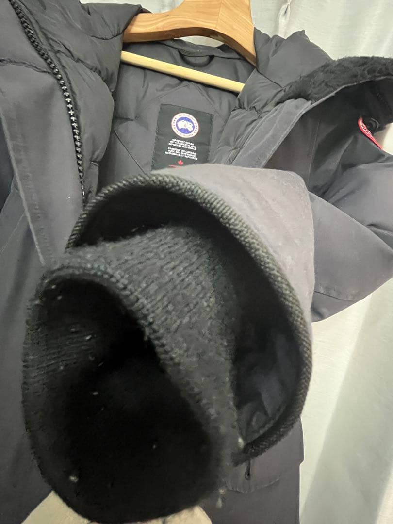 カナダグース ダークグレー ダウンジャケット