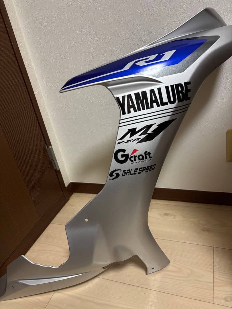 猫*様 ヤマハ　YZF-R1(2015〜2019)純正カウル　左右セット