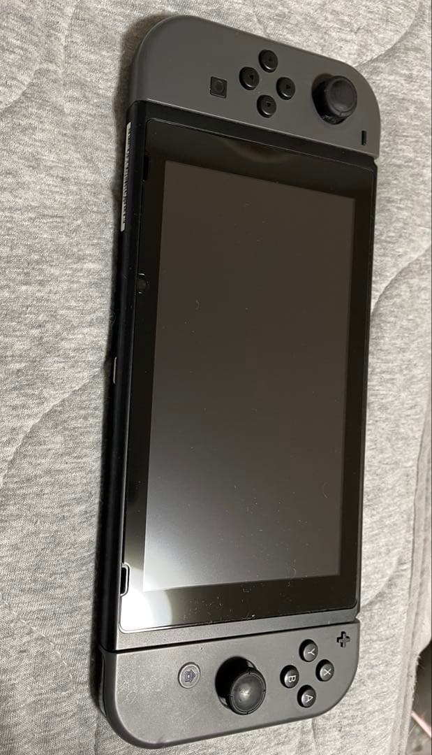 Nintendo Switch 本体と付属品